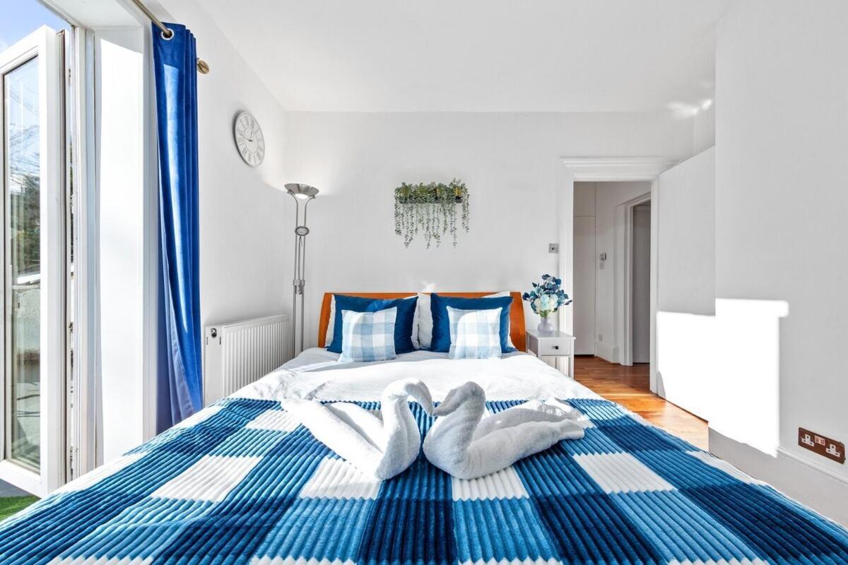 Balcony Blue Theme 1 Bedroom Central London Luxury Flat Near Hyde Park! Accommodates Up To 6! Double Sofa Bed And Next To Station! Exterior foto