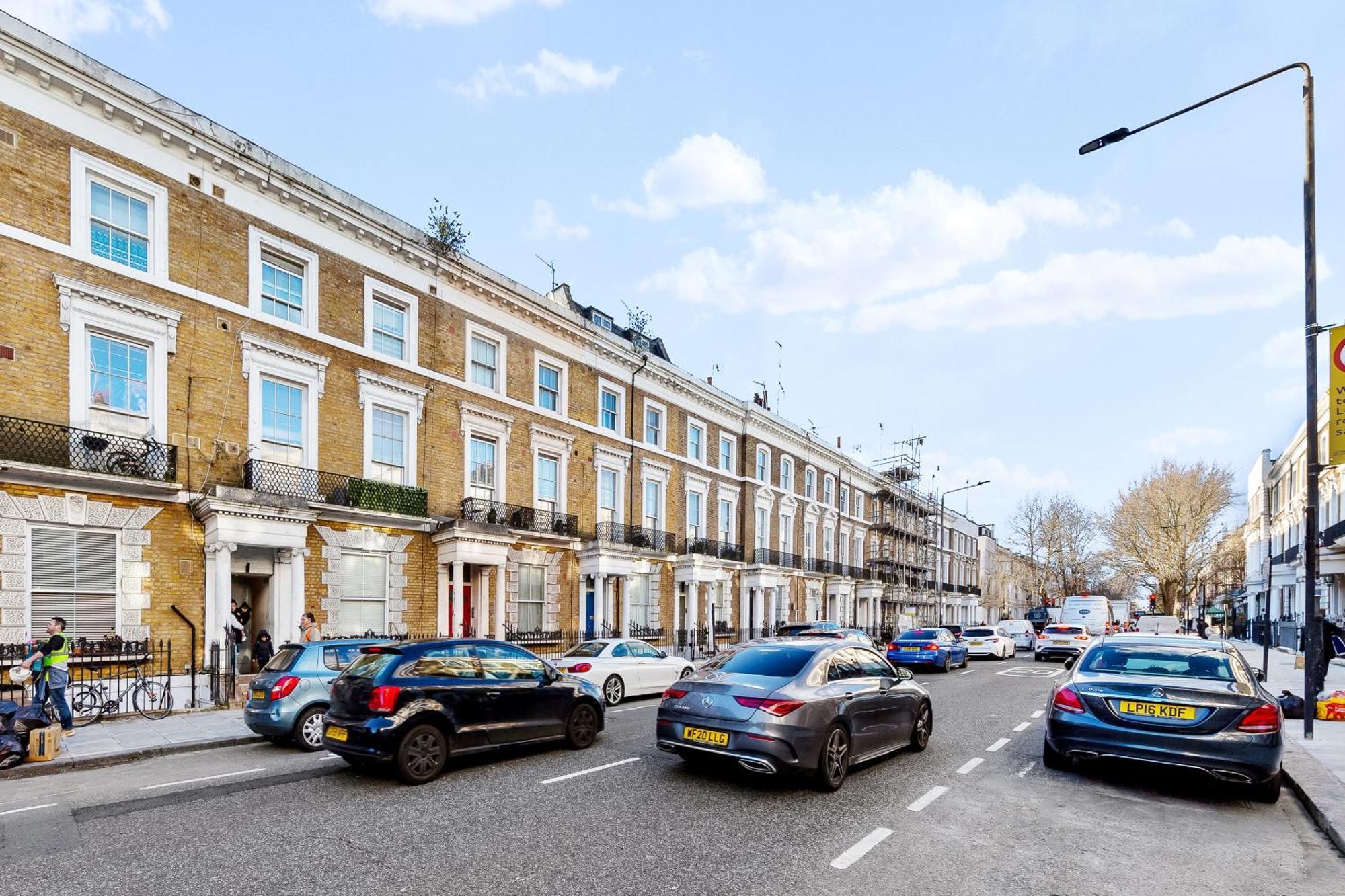 Balcony Blue Theme 1 Bedroom Central London Luxury Flat Near Hyde Park! Accommodates Up To 6! Double Sofa Bed And Next To Station! Exterior foto
